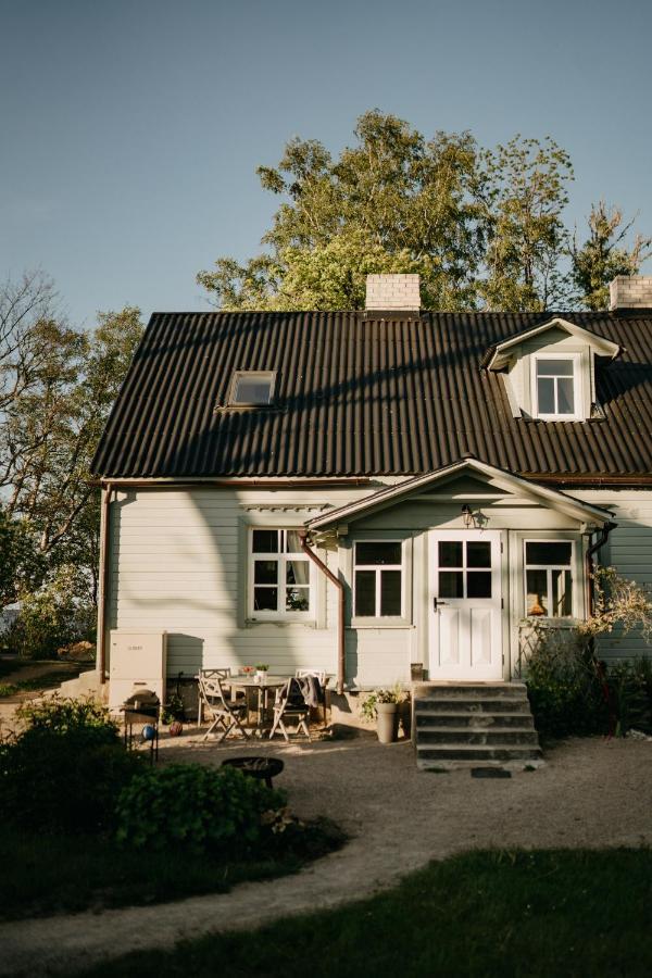 Juras Maja Ausekli Hotel Kaltene Exterior photo